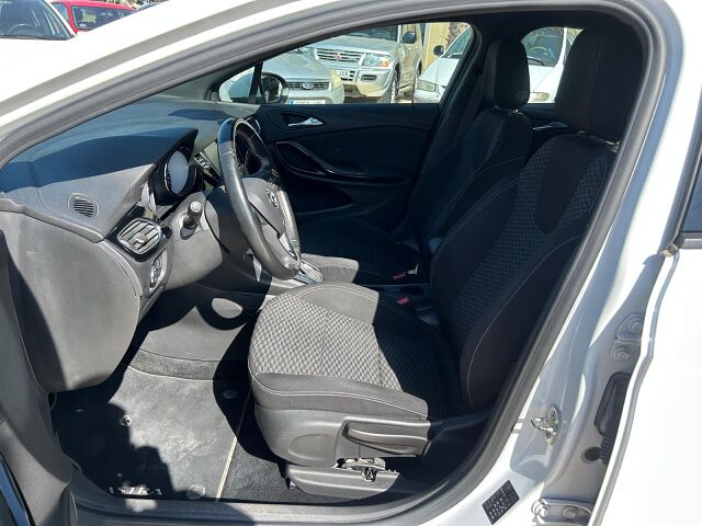 OPEL ASTRA SELECTIVE 1.6 CDTI AUTO SPANISH LHD IN SPAIN 96000 MILES SUPERB 2018